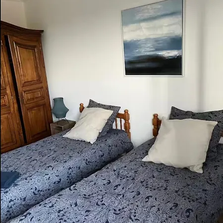 Familiale Au Coeur D Un Centre Equestre